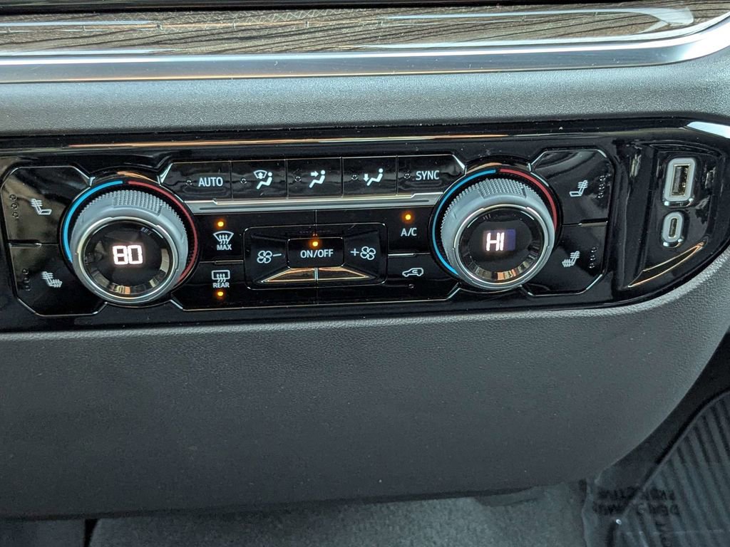 Used 2024 Chevrolet Silverado 1500 LT AWD/4WD image 23