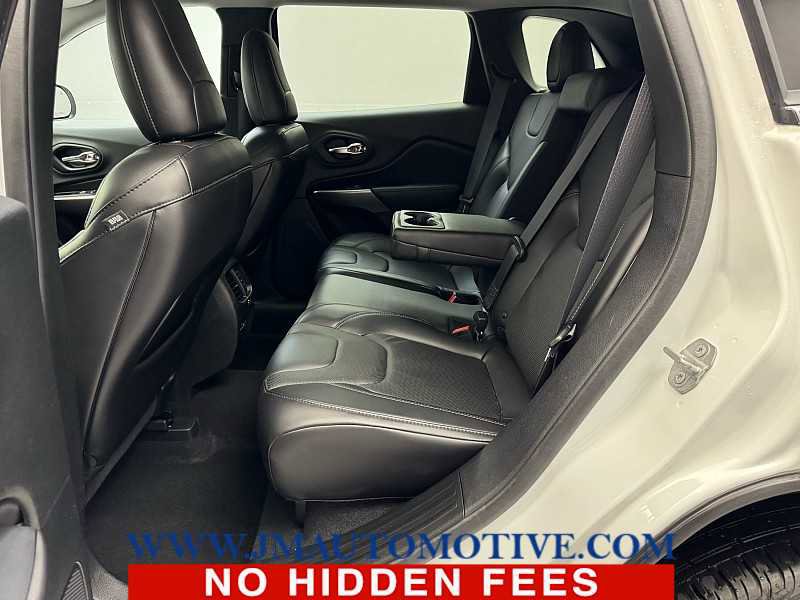 Used 2019 Jeep Cherokee Limited image 15