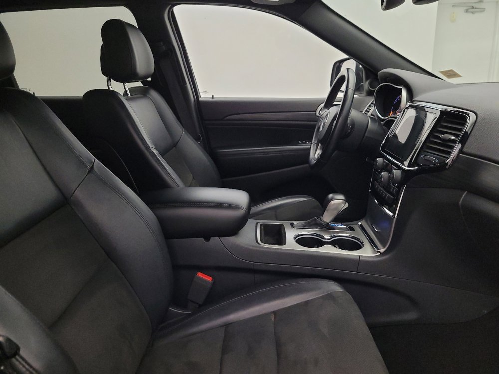 Used 2020 Jeep Grand Cherokee Altitude image 21