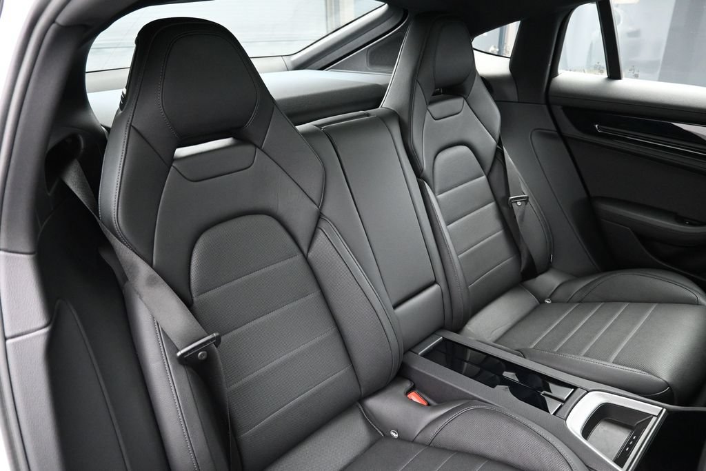 Certified 2025 Porsche Panamera RWD image 29