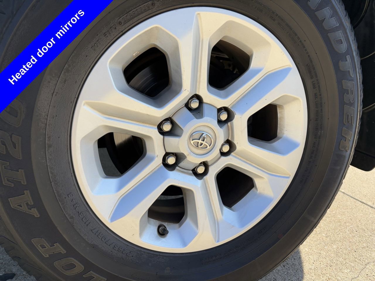 Used 2017 Toyota 4Runner SR5 RWD image 12
