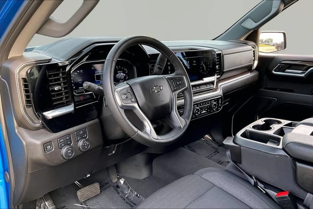 Used 2024 Chevrolet Silverado 1500 RST w/ Z71 Off-Road Package AWD/4WD image 12