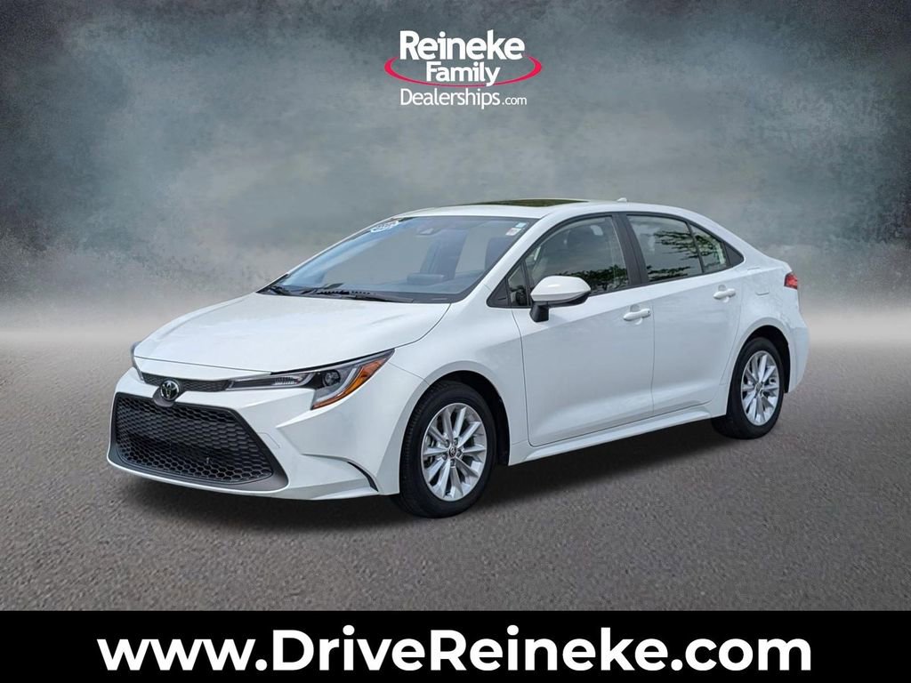 Used 2022 Toyota Corolla LE w/ LE Premium Package FWD image 1