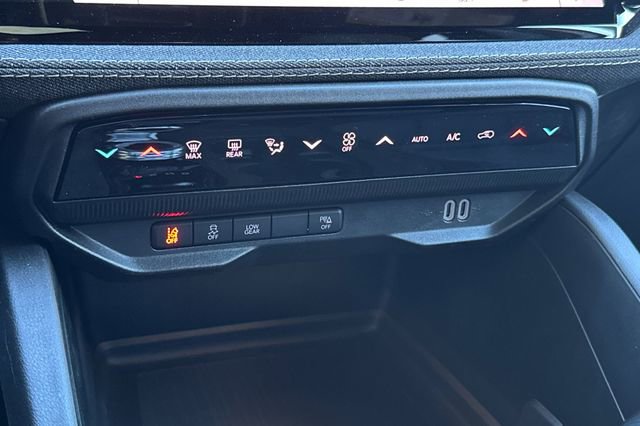 New 2026 Jeep Cherokee Laredo AWD/4WD image 19