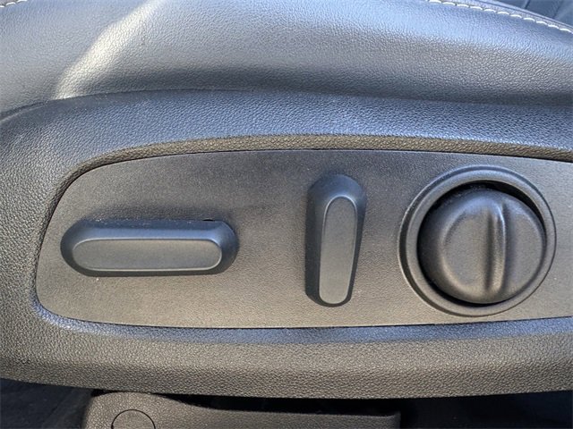 Used 2024 Buick Enclave Essence w/ Sport Touring Edition image 27