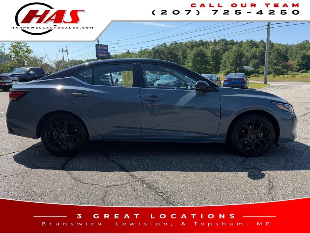 Used 2025 Nissan Sentra SR w/ Midnight Edition FWD image 7