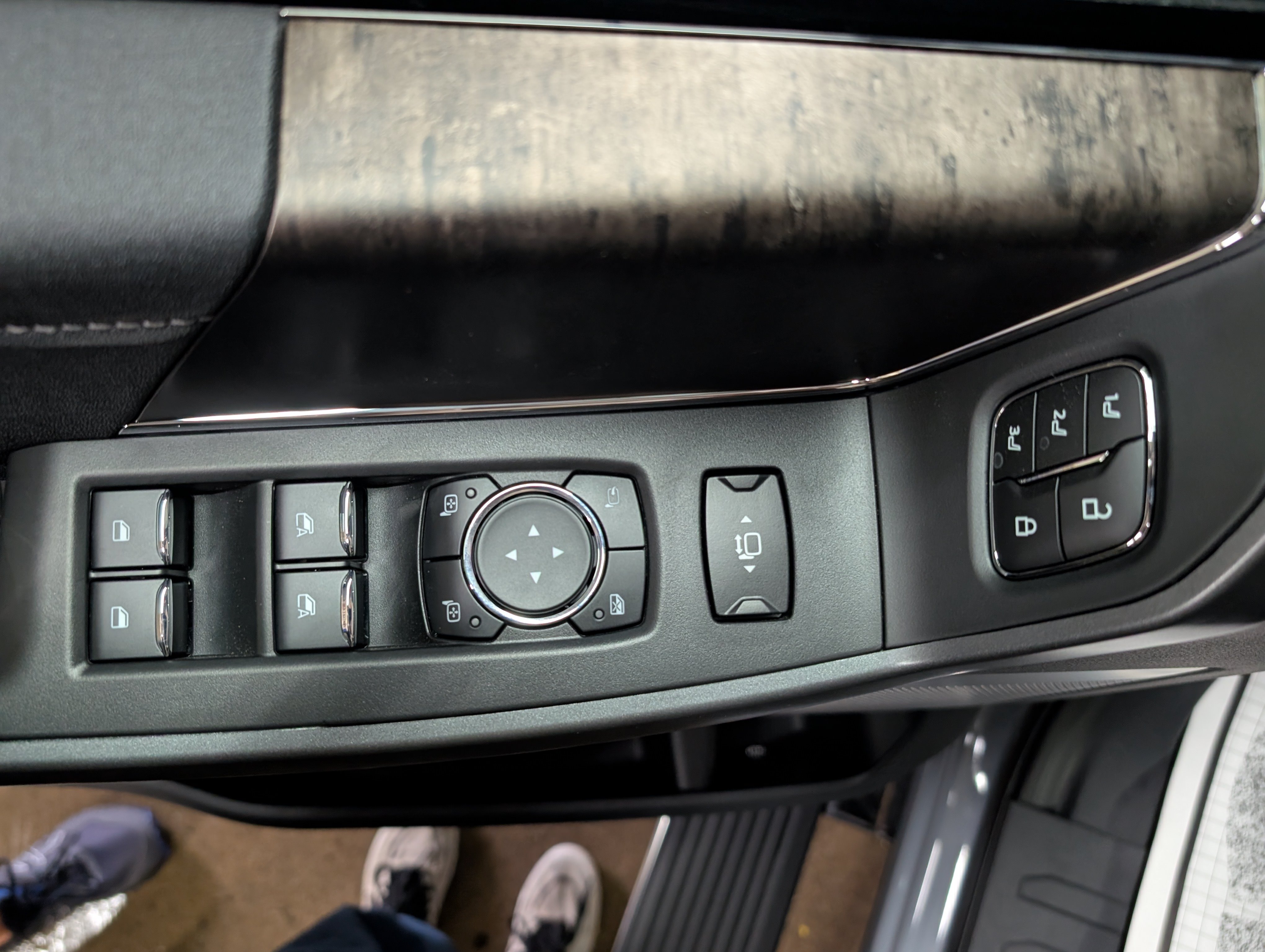 New 2026 Ford F350 Lariat w/ Lariat Ultimate Package AWD/4WD image 23