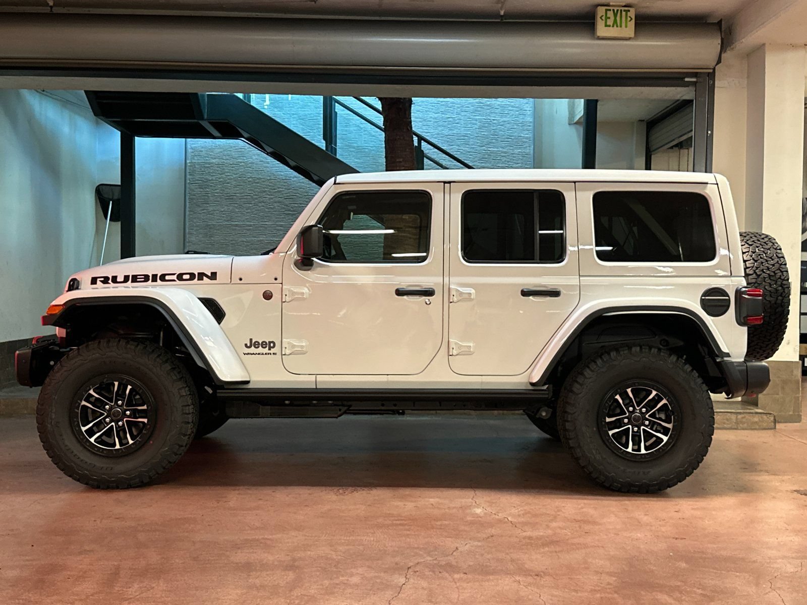 New 2026 Jeep Wrangler Unlimited Rubicon AWD/4WD image 2