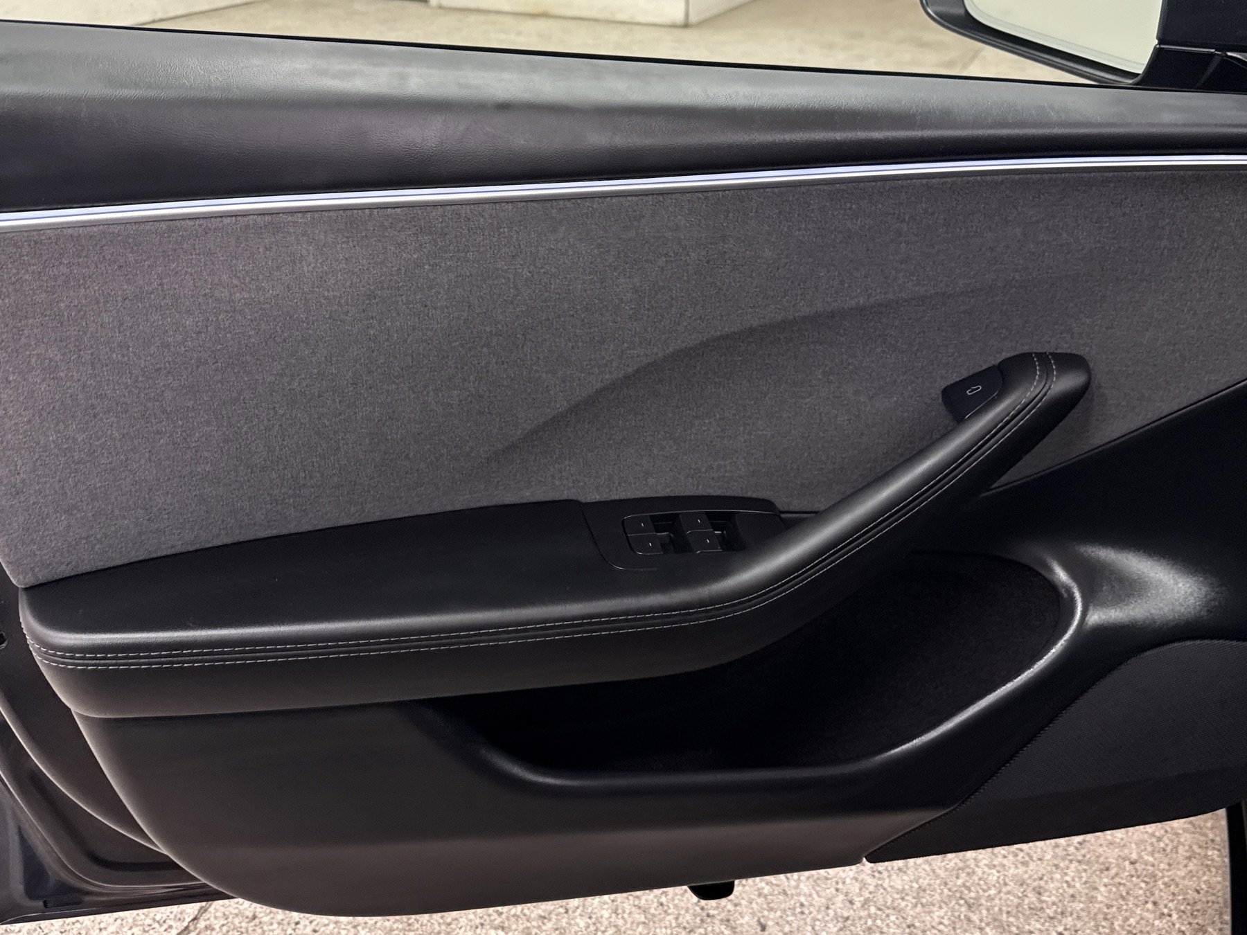 Used 2025 Tesla Model 3 Long Range image 3