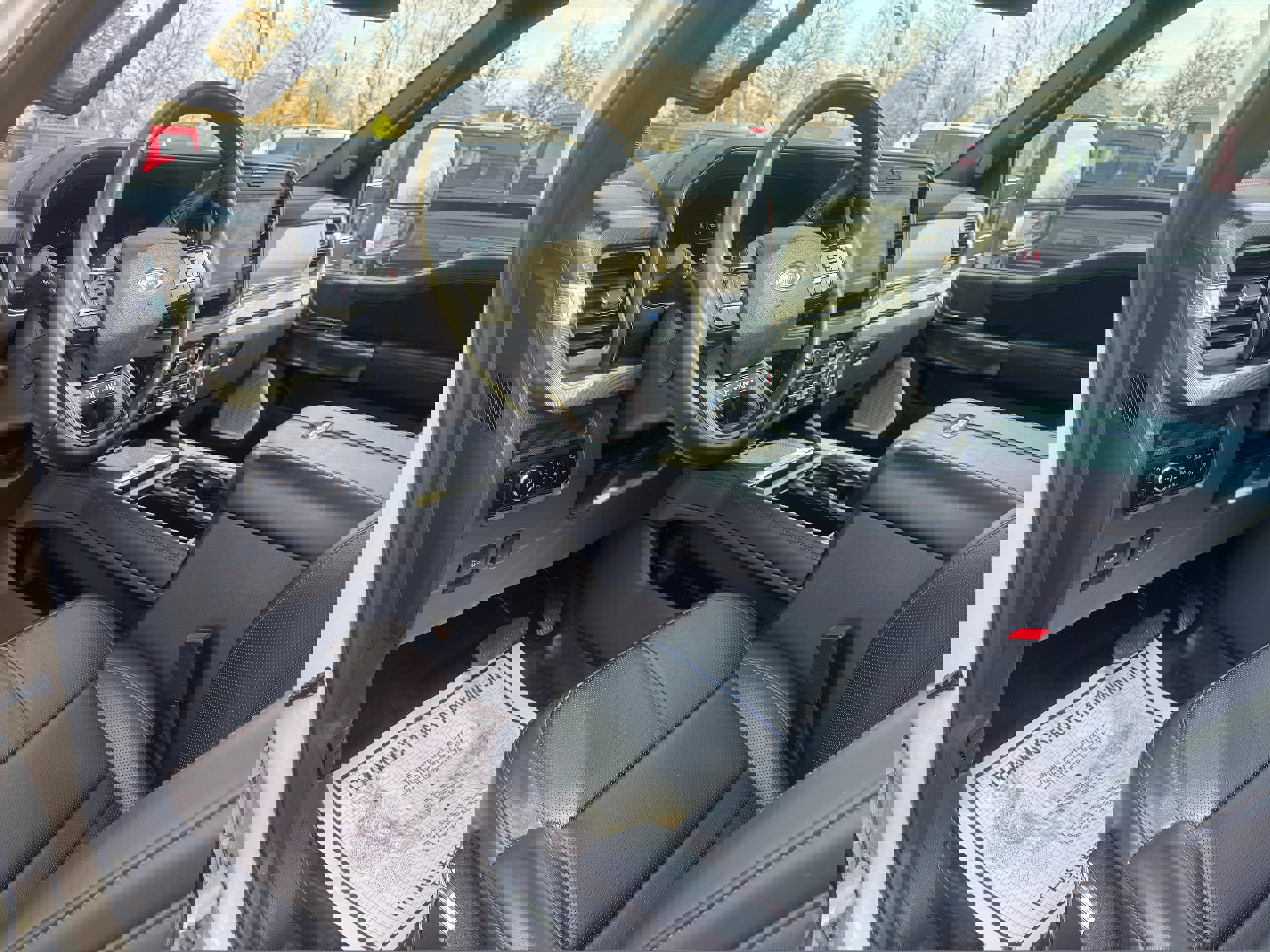 Used 2025 Ford F250 Platinum image 11