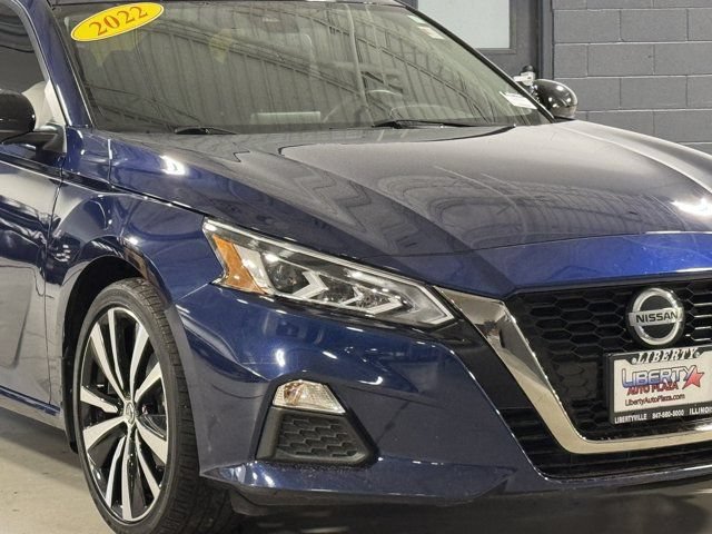 Used 2022 Nissan Altima 2.5 SR AWD/4WD image 3