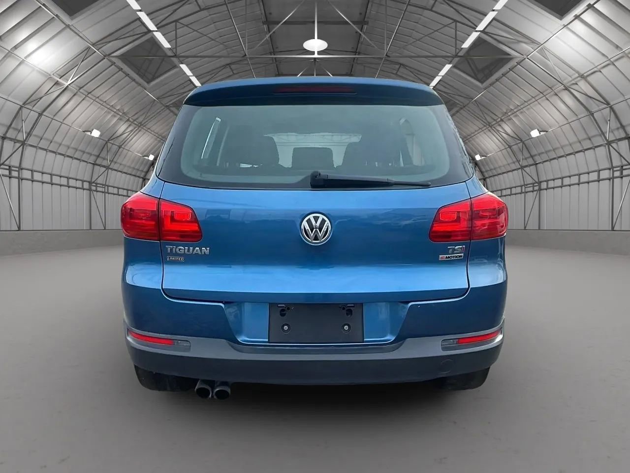 Used 2017 Volkswagen Tiguan Limited w/ Alloy Wheels Package image 4