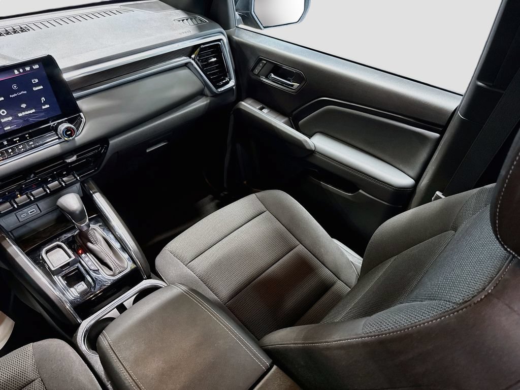 Used 2025 GMC Canyon Elevation RWD image 22