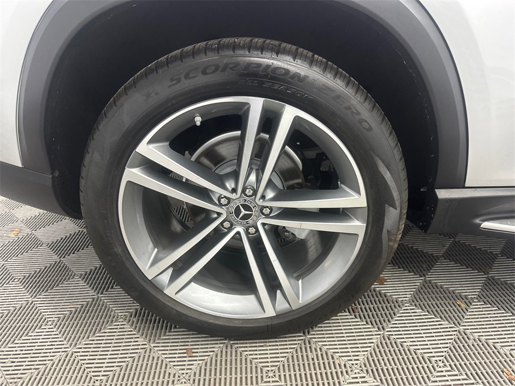 Used 2020 Mercedes-Benz GLE 350 w/ 3rd Row Seat Package image 19