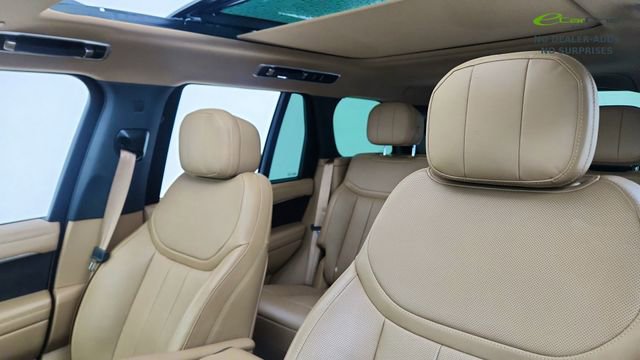Used 2024 Land Rover Range Rover SE AWD/4WD image 33