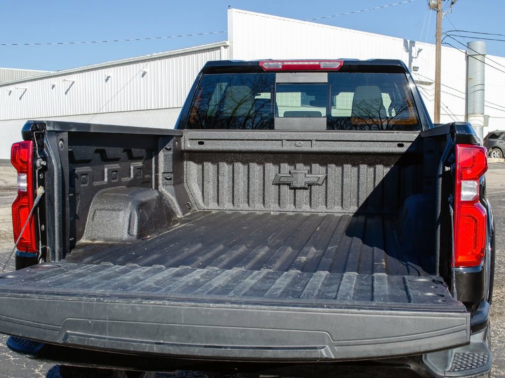 Used 2024 Chevrolet Silverado 1500 RST w/ Convenience Package II AWD/4WD image 5
