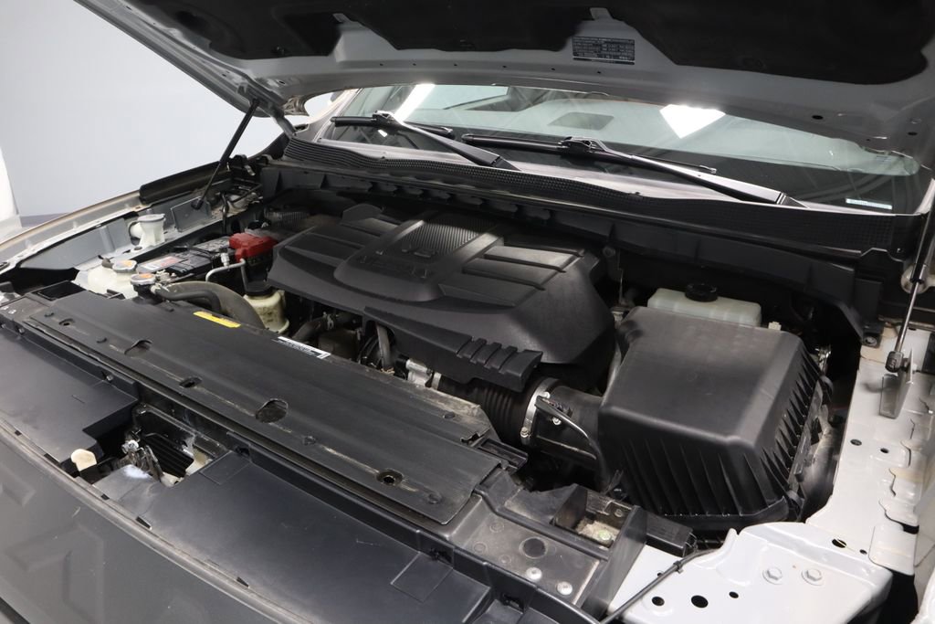 Used 2023 Nissan Titan PRO-4X w/ Pro-4x Convenience Package image 13