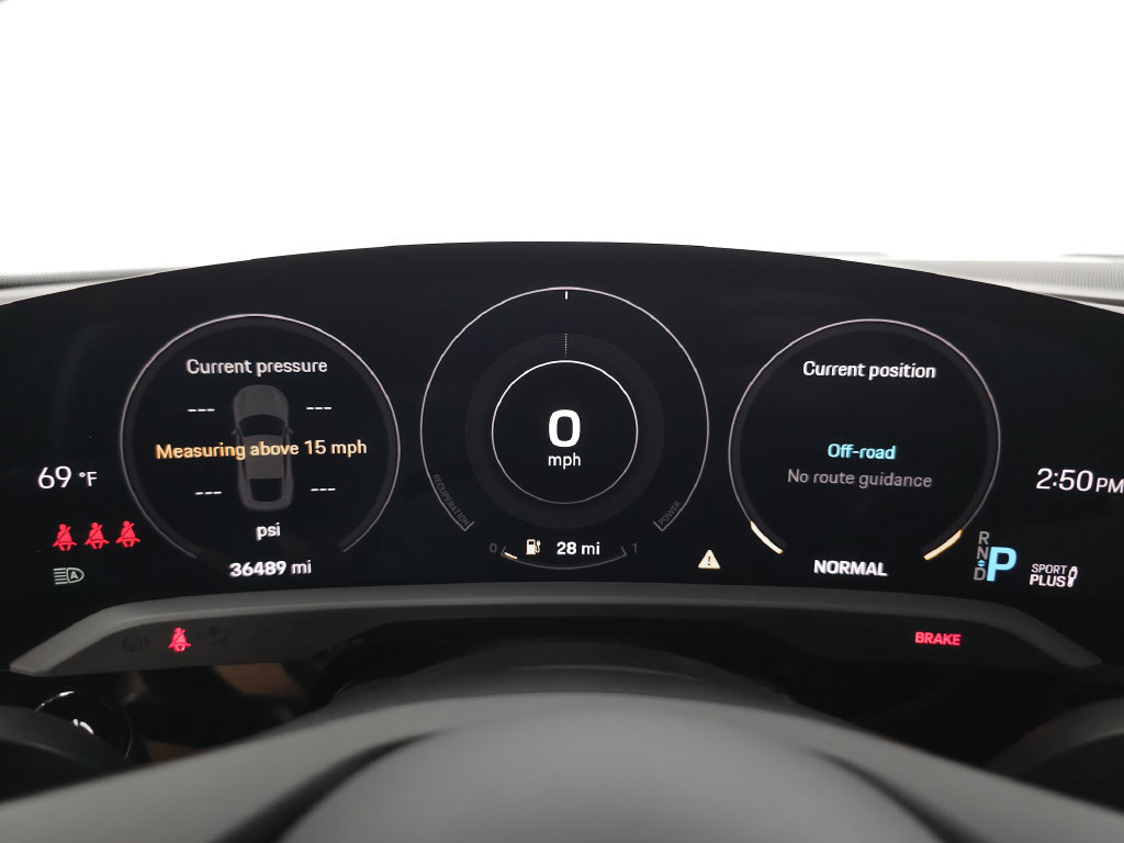 Used 2022 Porsche Taycan RWD image 14