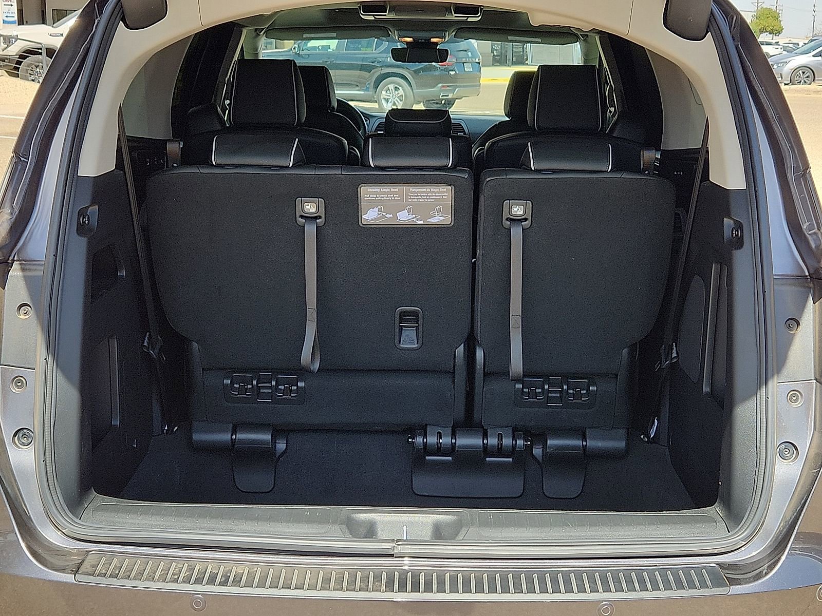 Used 2025 Honda Odyssey Elite image 10