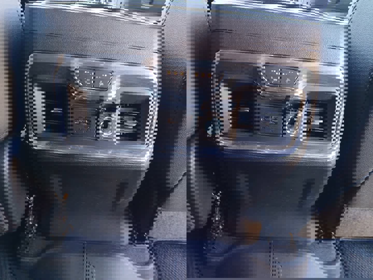 Used 2023 GMC Sierra 2500 AT4 w/ AT4 Preferred Package image 65