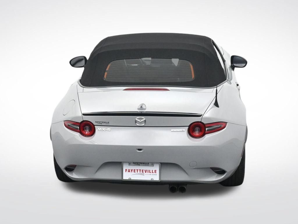 Used 2025 MAZDA MX-5 Miata Club RWD image 24