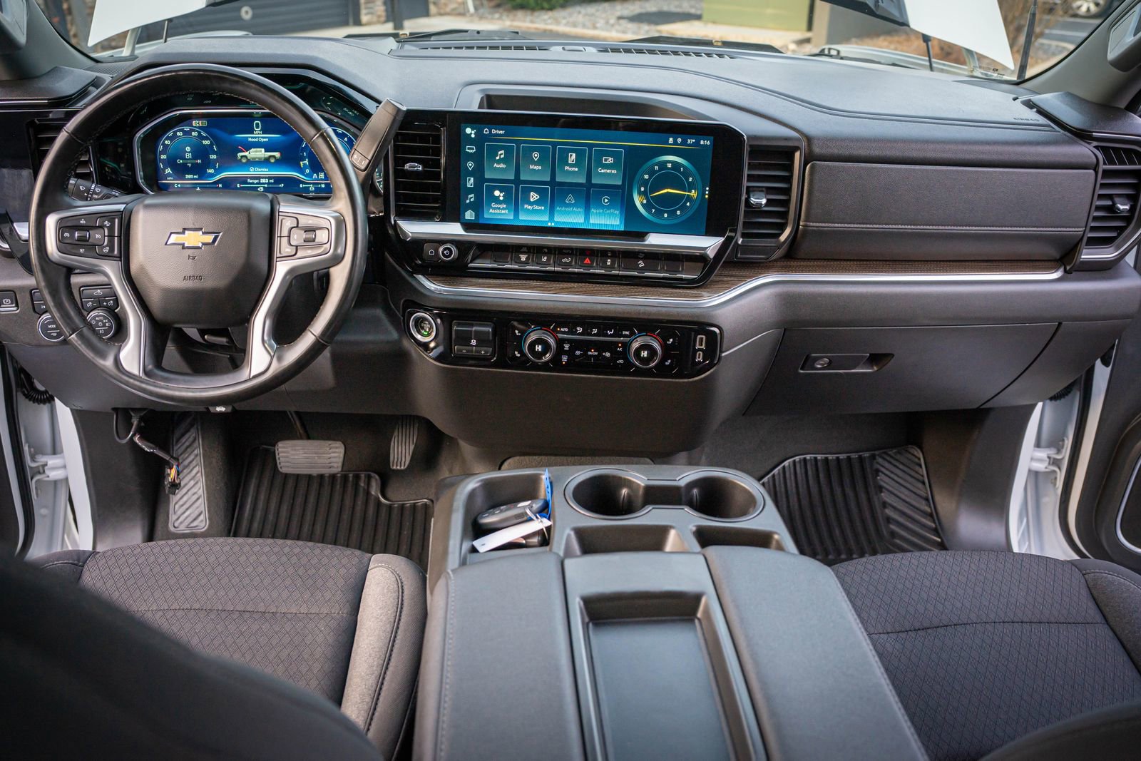 Used 2024 Chevrolet Silverado 2500 LT w/ Convenience Package image 31