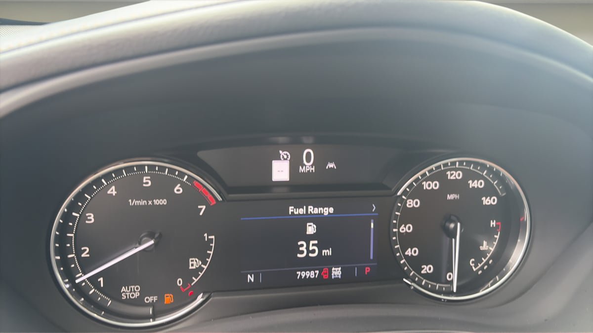 Used 2022 Cadillac XT4 Premium Luxury w/ Cold Weather Package AWD/4WD image 13