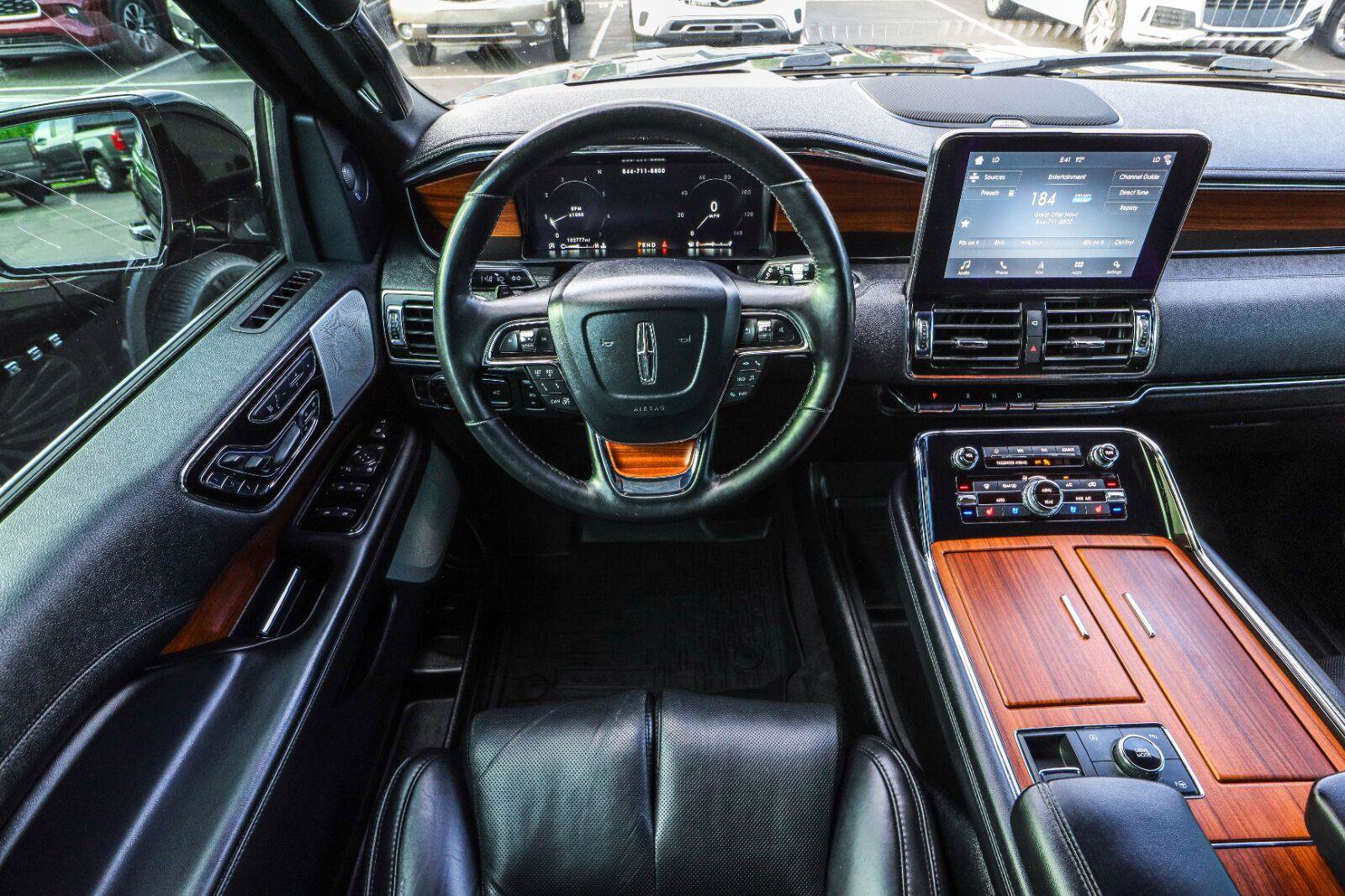 Used 2019 Lincoln Navigator Reserve w/ Cargo Package AWD/4WD image 32