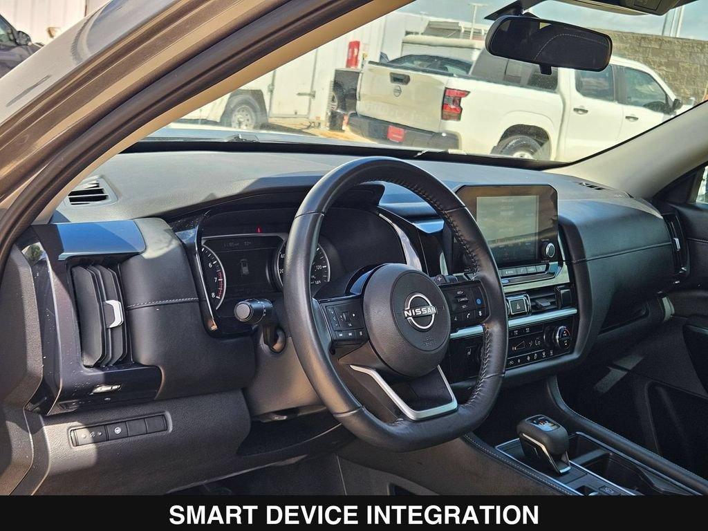 Used 2022 Nissan Pathfinder SV FWD image 13