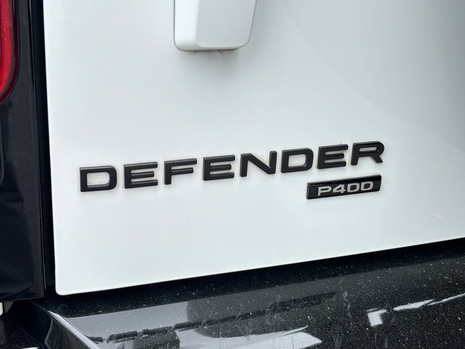 Used 2023 Land Rover Defender 130 X-Dynamic SE image 29
