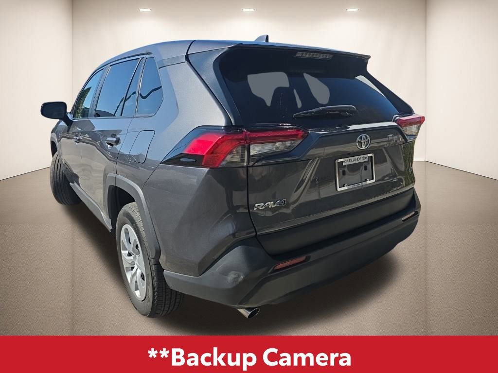 Used 2025 Toyota RAV4 LE image 4
