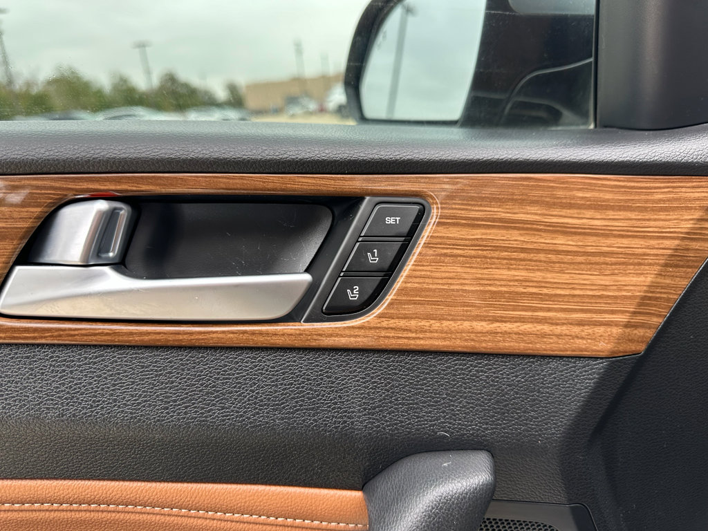 Used 2015 Hyundai Sonata Limited w/ Option Group 06 image 11