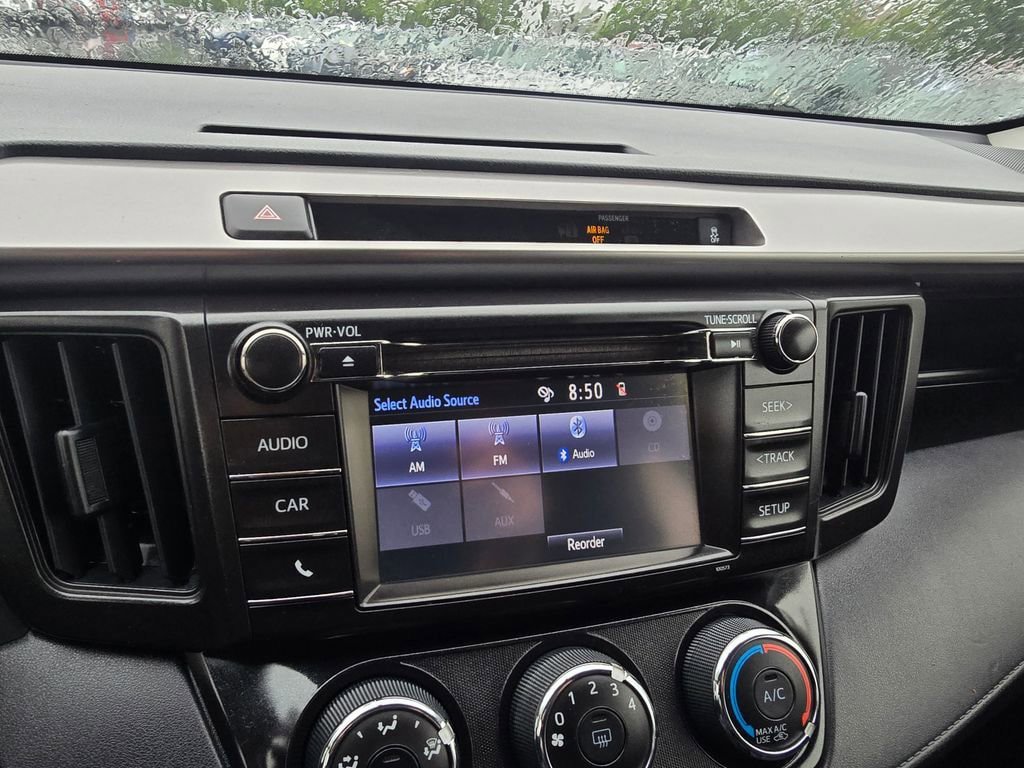 Used 2016 Toyota RAV4 LE AWD/4WD image 22