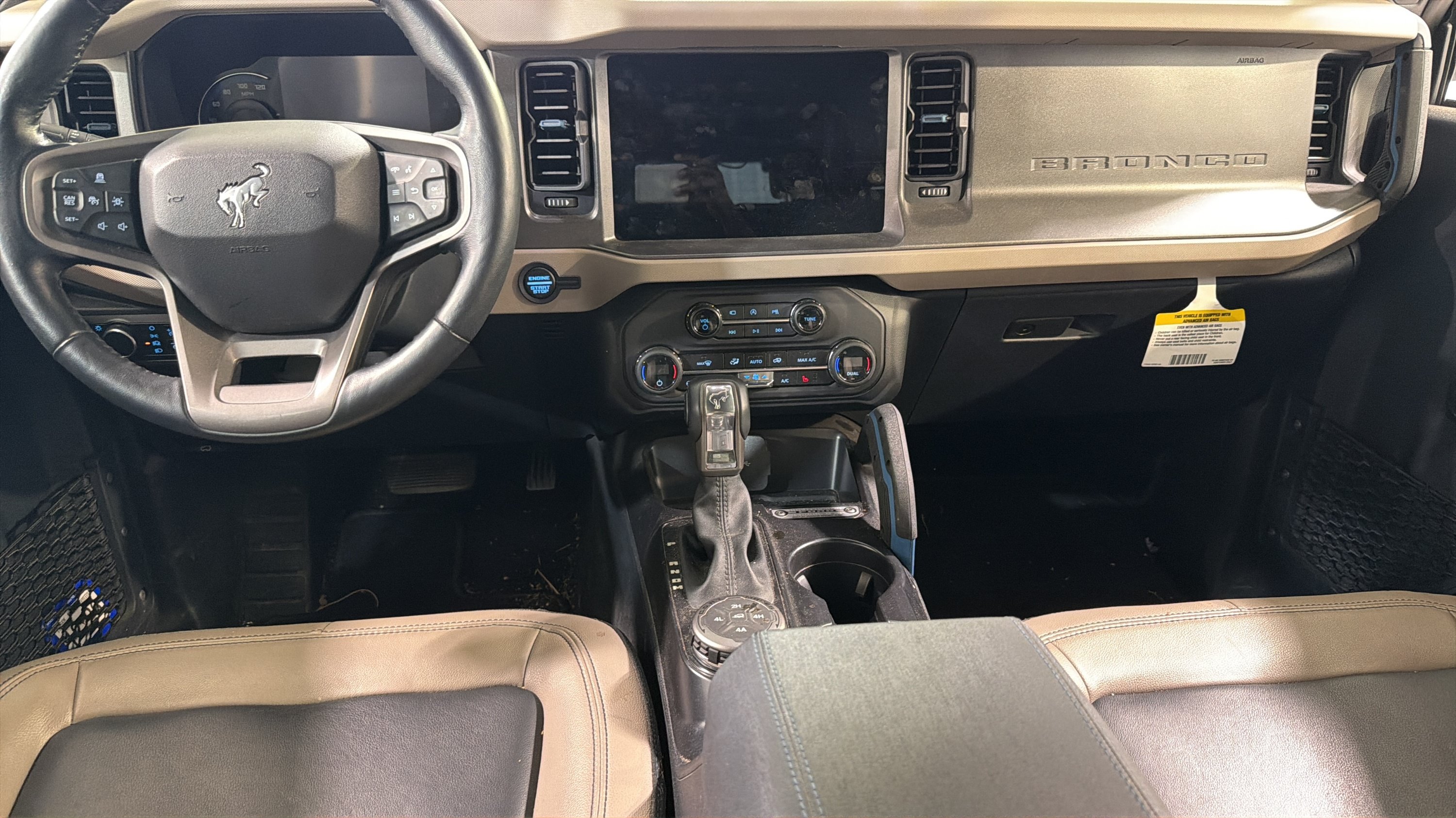 Used 2024 Ford Bronco Wildtrak AWD/4WD image 23