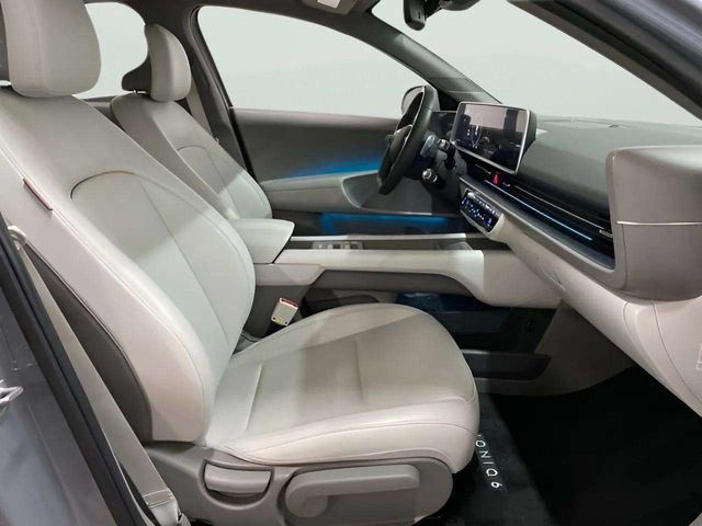 Used 2025 Hyundai Ioniq 6 SEL RWD image 28