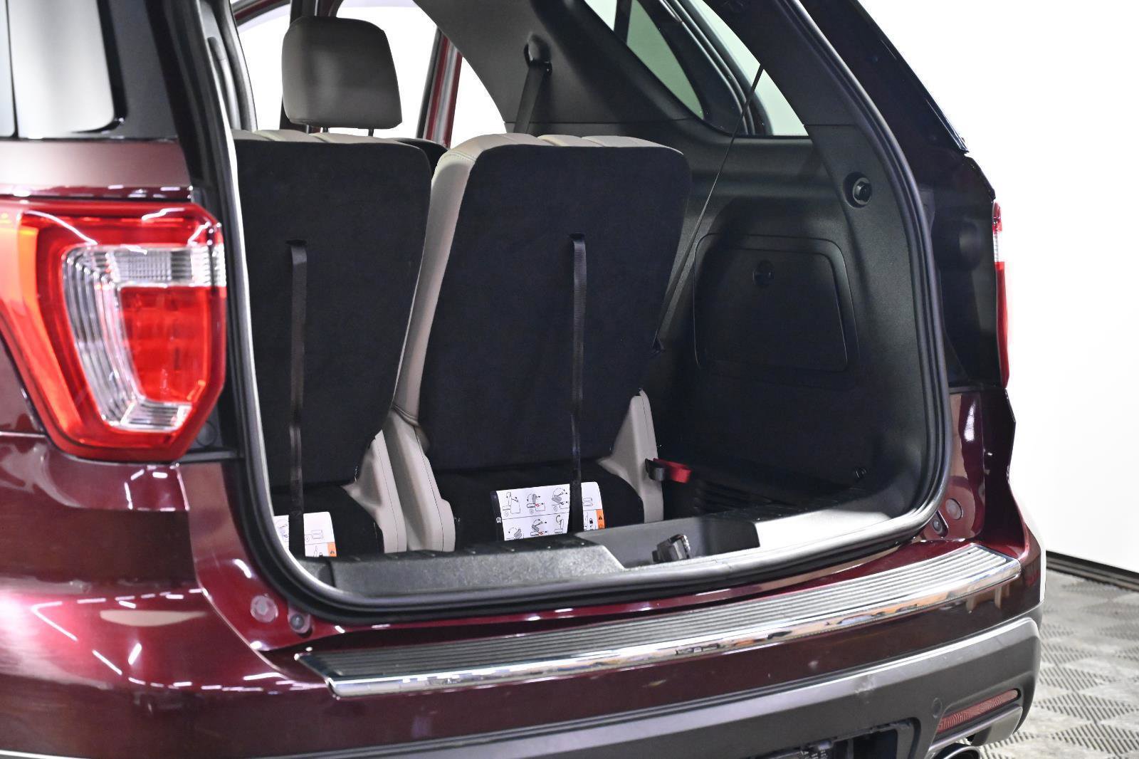 Used 2018 Ford Explorer XLT w/ Equipment Group 202A image 30