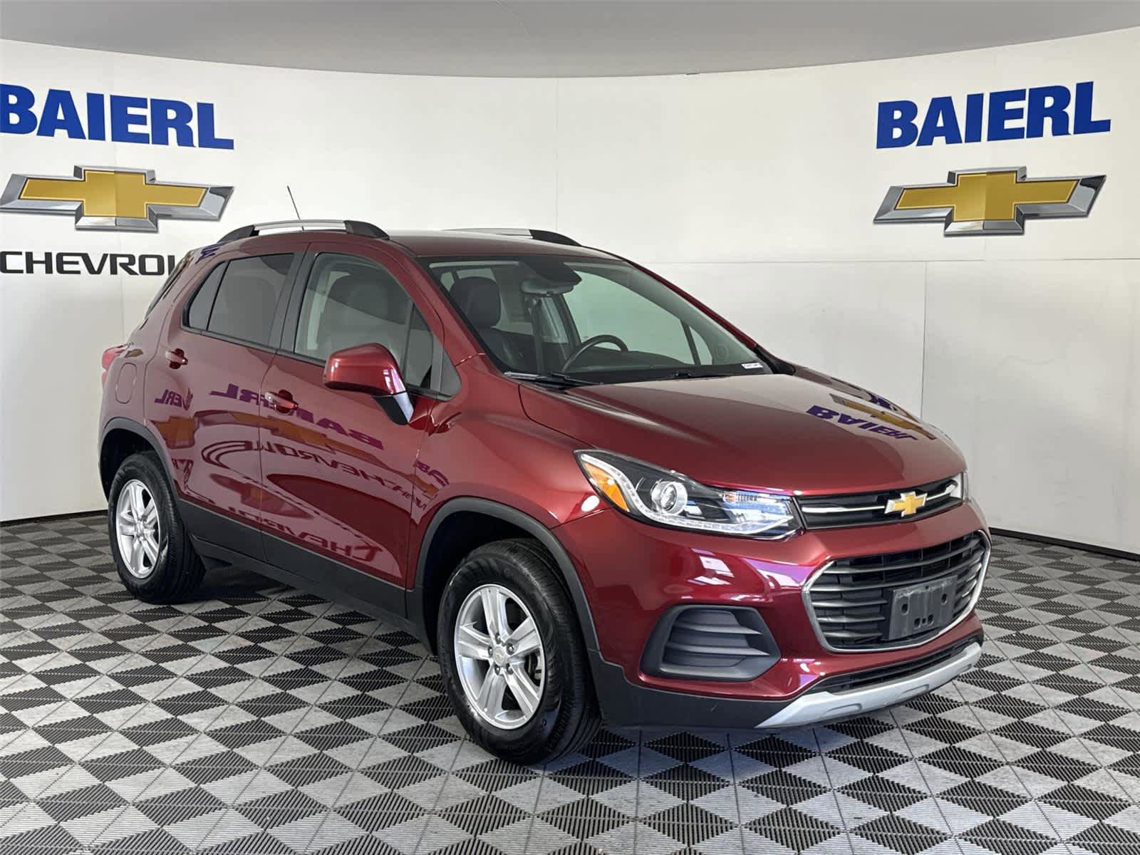 Used 2022 Chevrolet Trax LT w/ LT Convenience Package AWD/4WD image 7