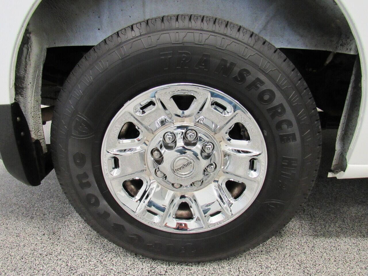 Used 2017 Nissan NV 3500 SV w/ Technology Package image 14