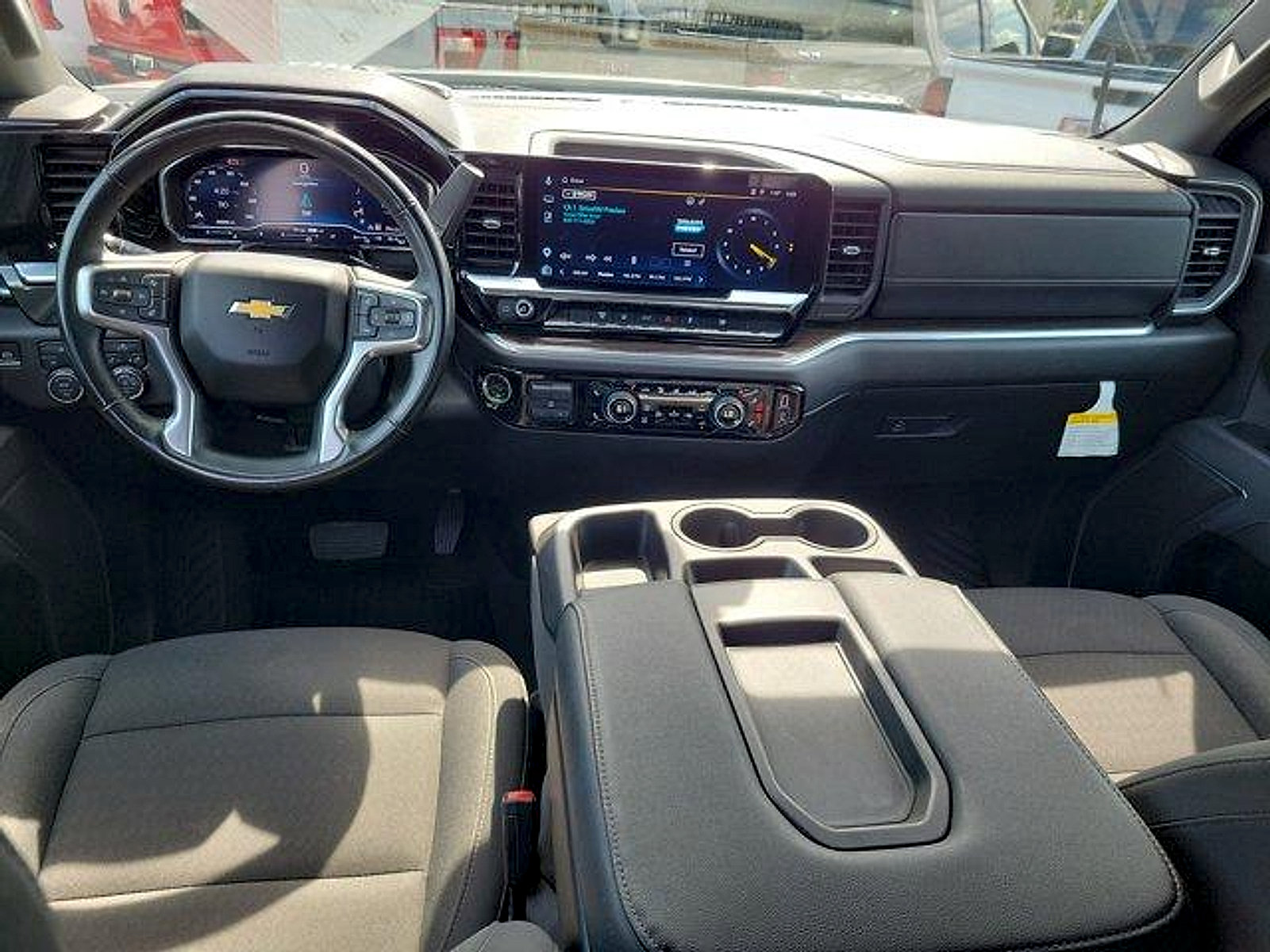 Used 2025 Chevrolet Silverado 2500 LT w/ Convenience Package AWD/4WD image 16