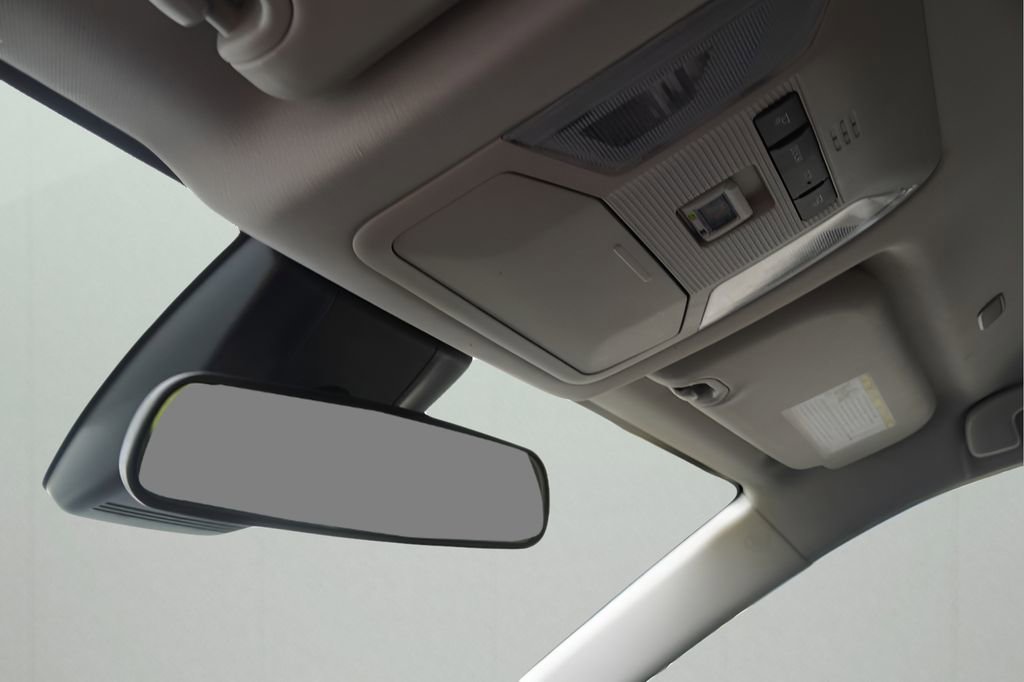 Used 2024 Toyota RAV4 LE image 29