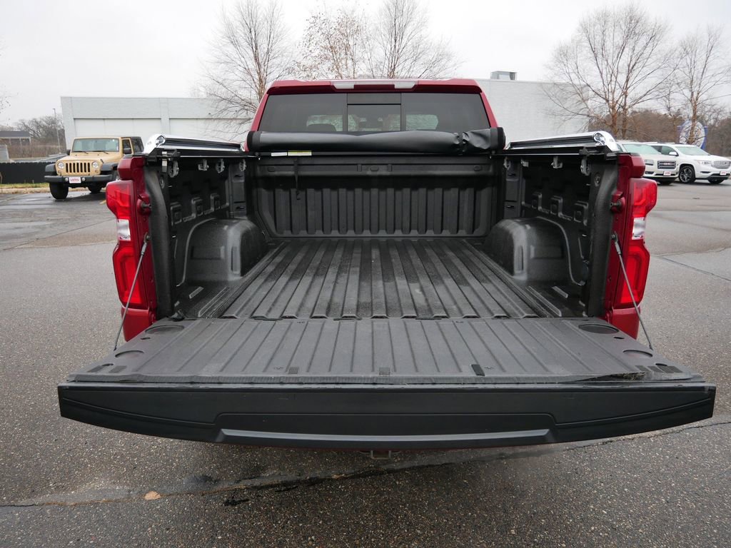 Used 2019 Chevrolet Silverado 1500 LTZ w/ LTZ Premium Package AWD/4WD image 14