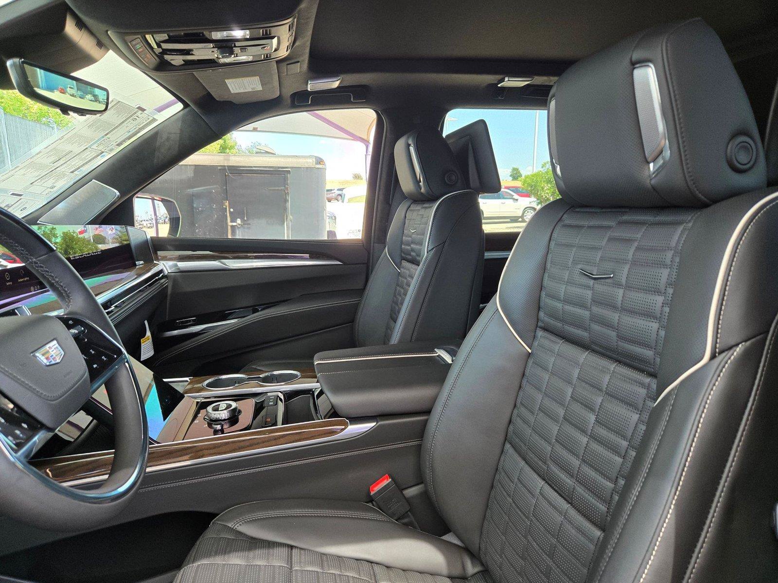 New 2026 Cadillac Escalade Platinum Sport w/ LPO, ONYX Package AWD/4WD image 29