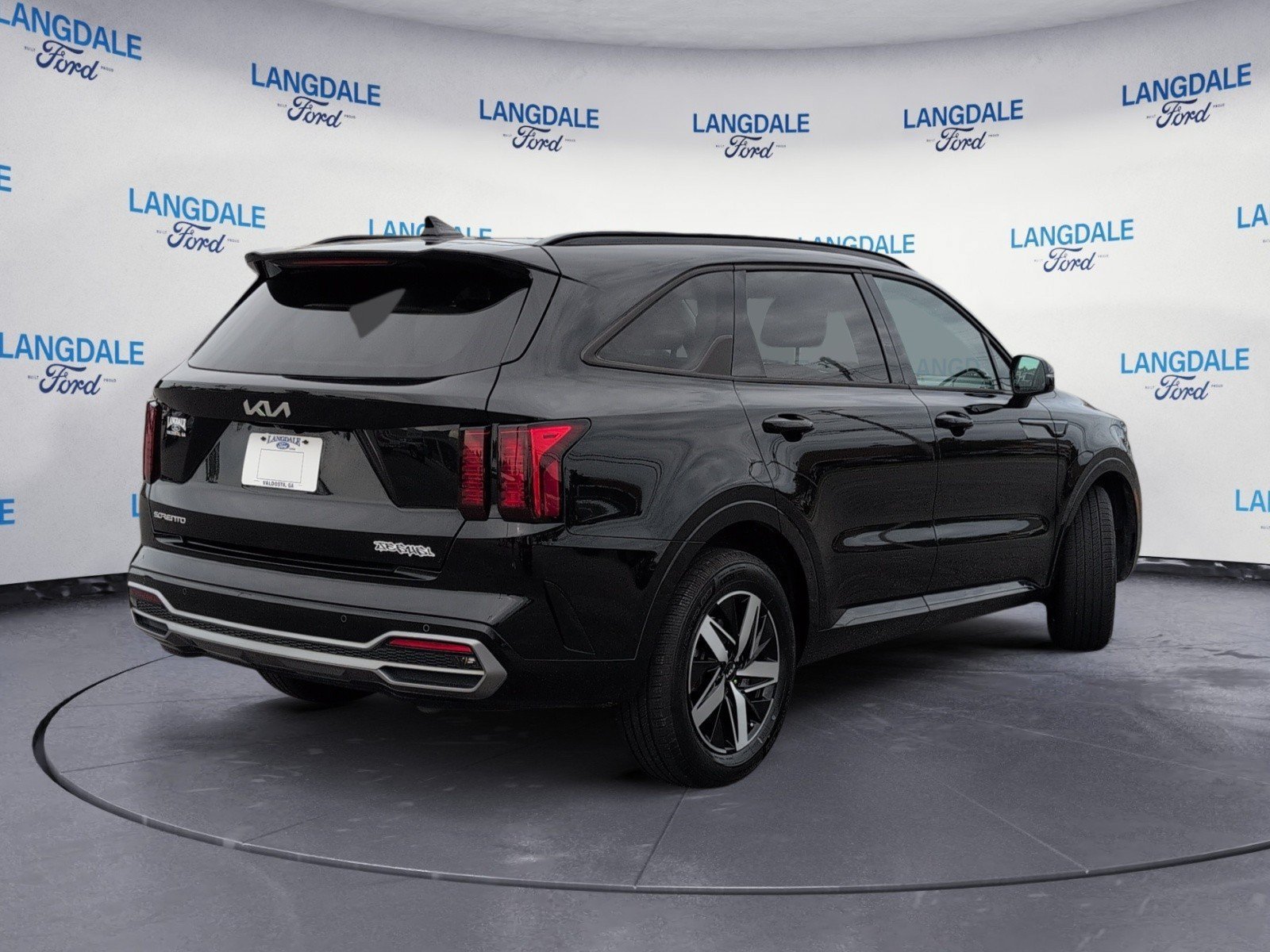 Used 2023 Kia Sorento EX w/ Panoramic Sunroof Package FWD image 4