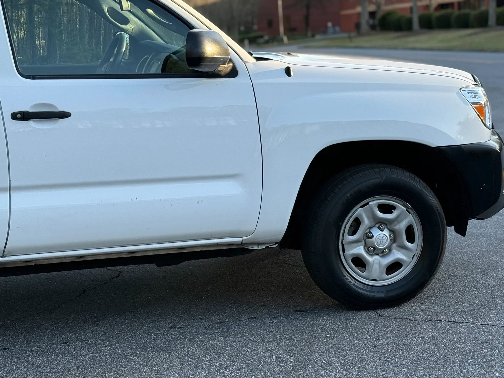 Used 2015 Toyota Tacoma 2WD Access Cab image 6