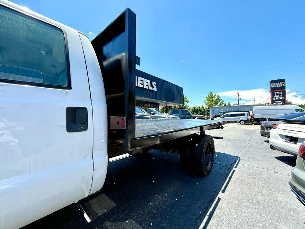 Used 2009 Ford F550 2WD Regular Cab Super Duty image 9