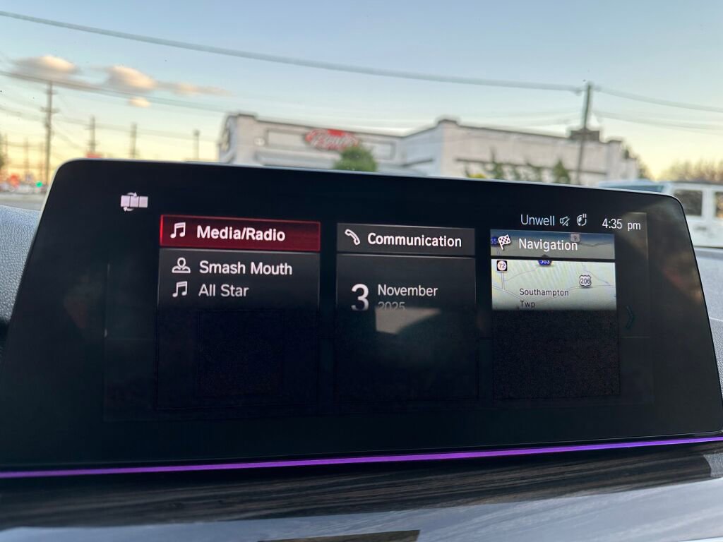 Used 2018 BMW 530i xDrive xDrive image 17