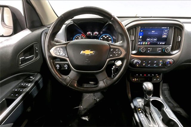 Used 2022 Chevrolet Colorado Z71 w/ Z71 Midnight Edition image 9