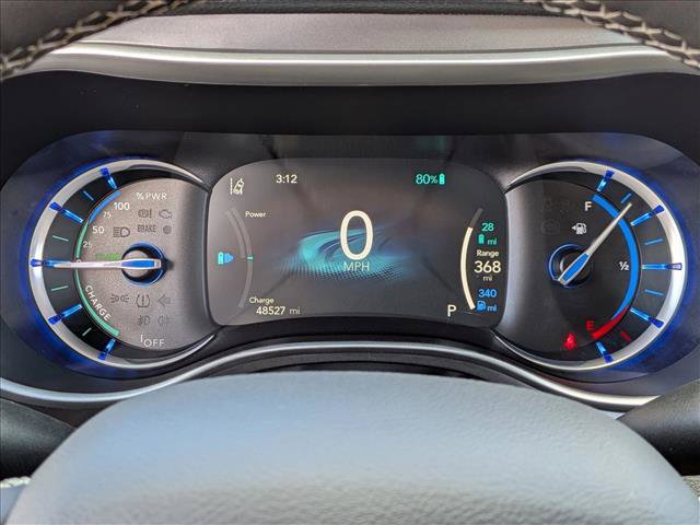 Used 2024 Chrysler Pacifica Select image 11