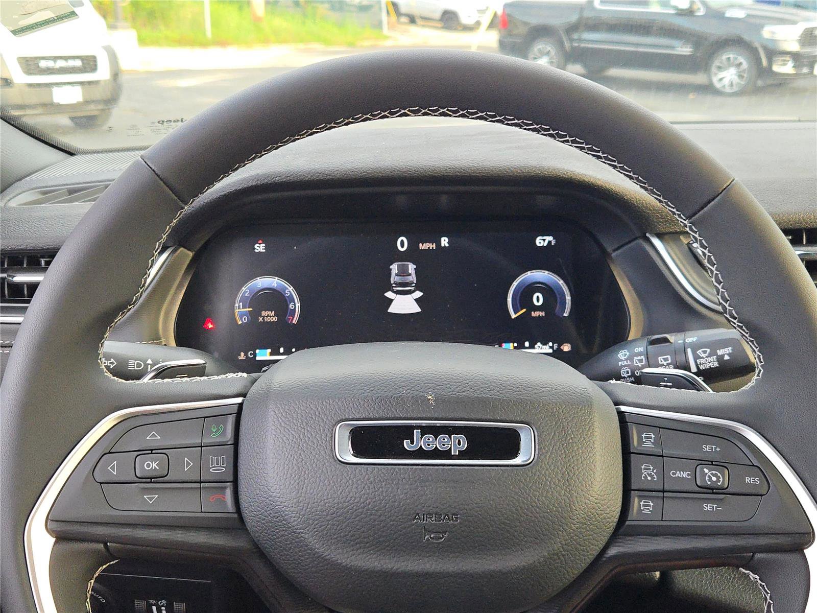 New 2025 Jeep Grand Cherokee Laredo w/ MOPAR Finishing Package image 34