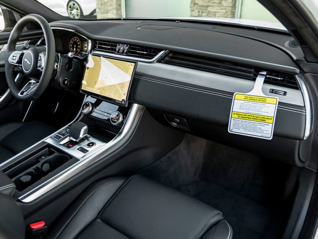 New 2024 Jaguar XF R-Dynamic SE AWD/4WD image 30